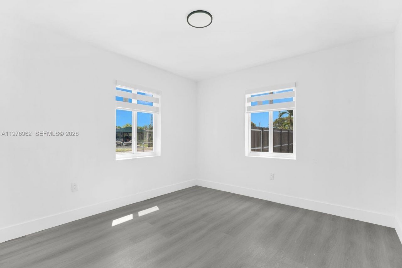 16320 NW 19 Ct, Miami Gardens, FL 33054 Photo