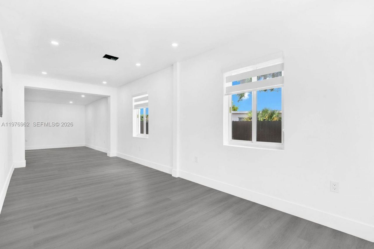 16320 NW 19 Ct, Miami Gardens, FL 33054 Photo