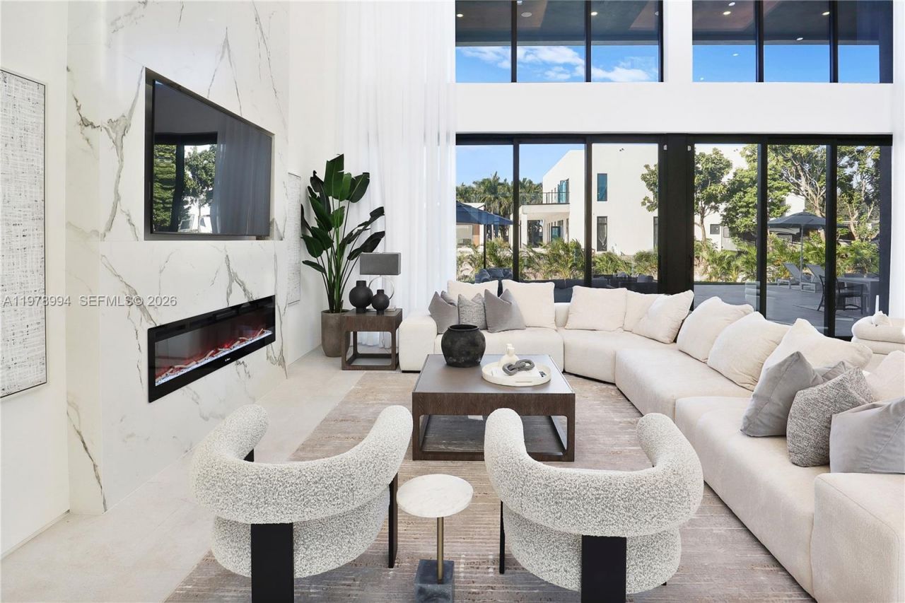 2311 SW 108th Ter, Davie, FL 33324 Photo