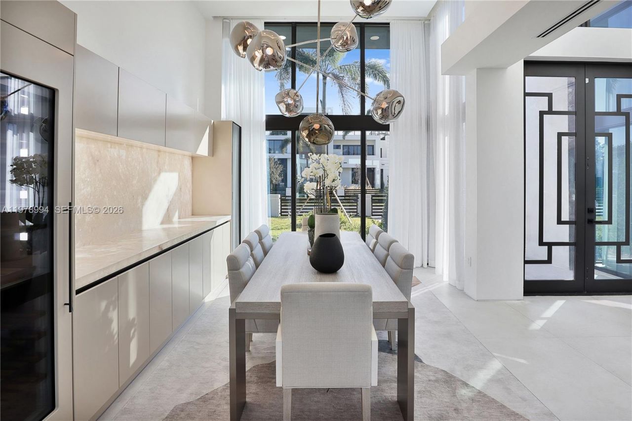 2311 SW 108th Ter, Davie, FL 33324 Photo