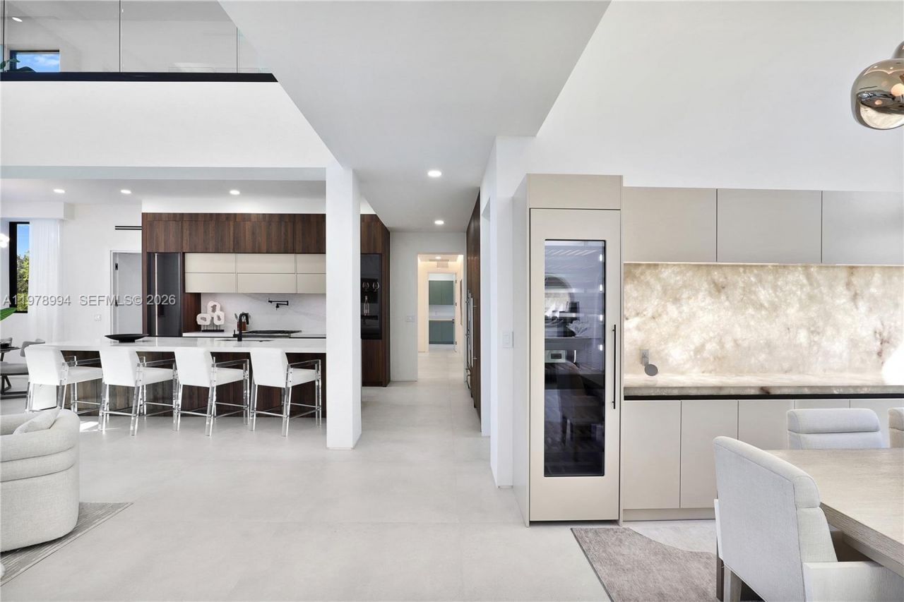 2311 SW 108th Ter, Davie, FL 33324 Photo