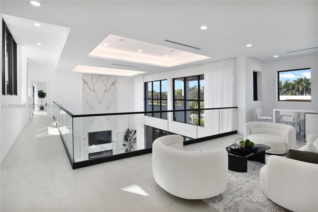 2311 SW 108th Ter, Davie, FL 33324 Photo