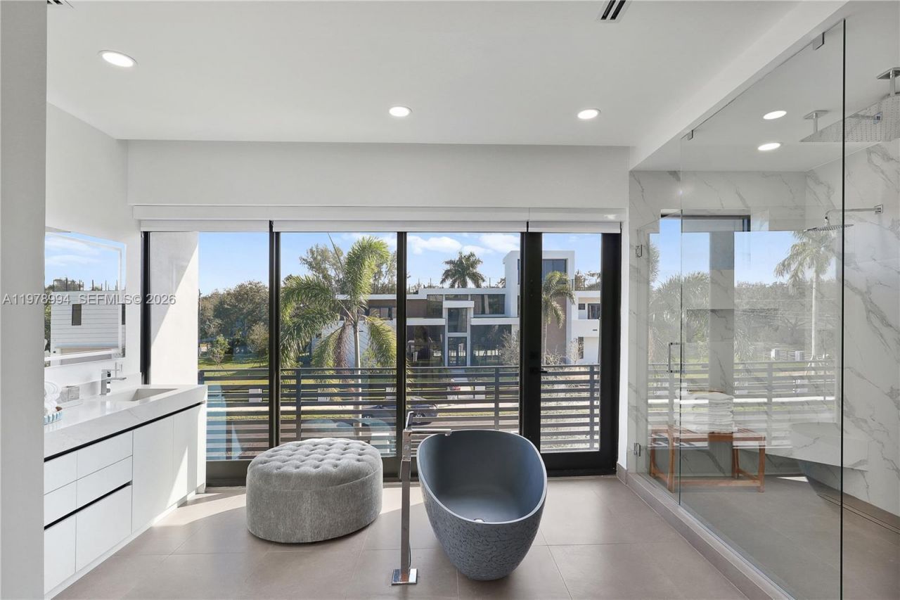 2311 SW 108th Ter, Davie, FL 33324 Photo