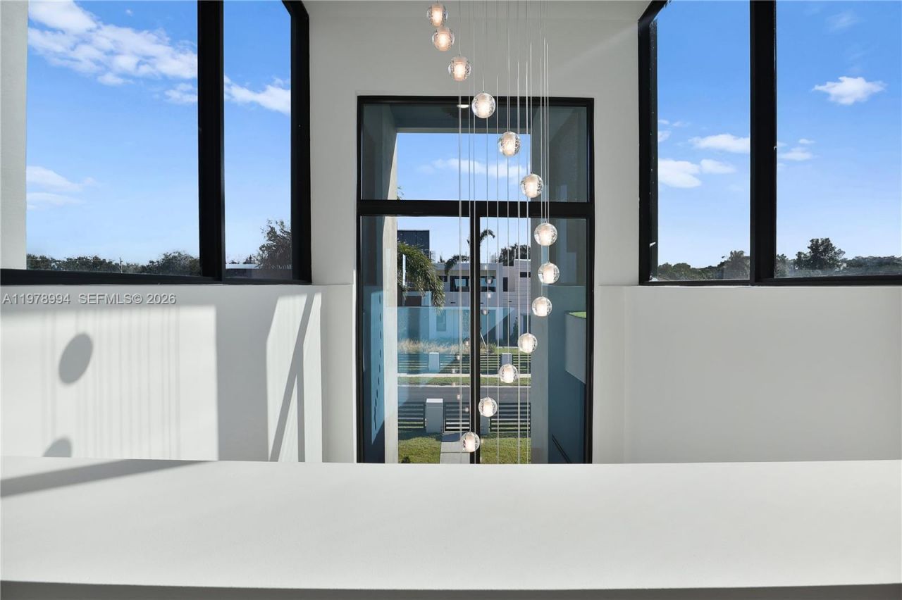 2311 SW 108th Ter, Davie, FL 33324 Photo