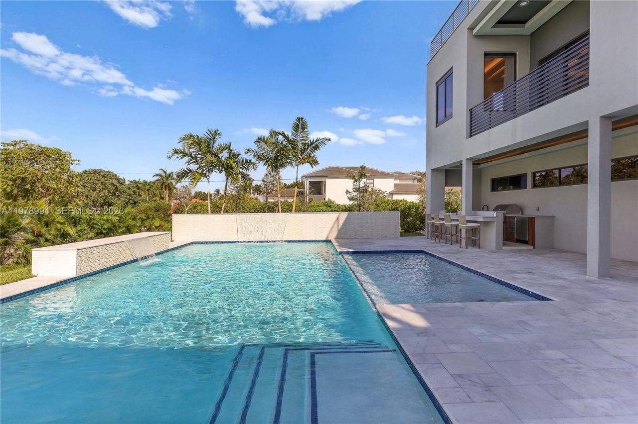 2311 SW 108th Ter, Davie, FL 33324 Photo