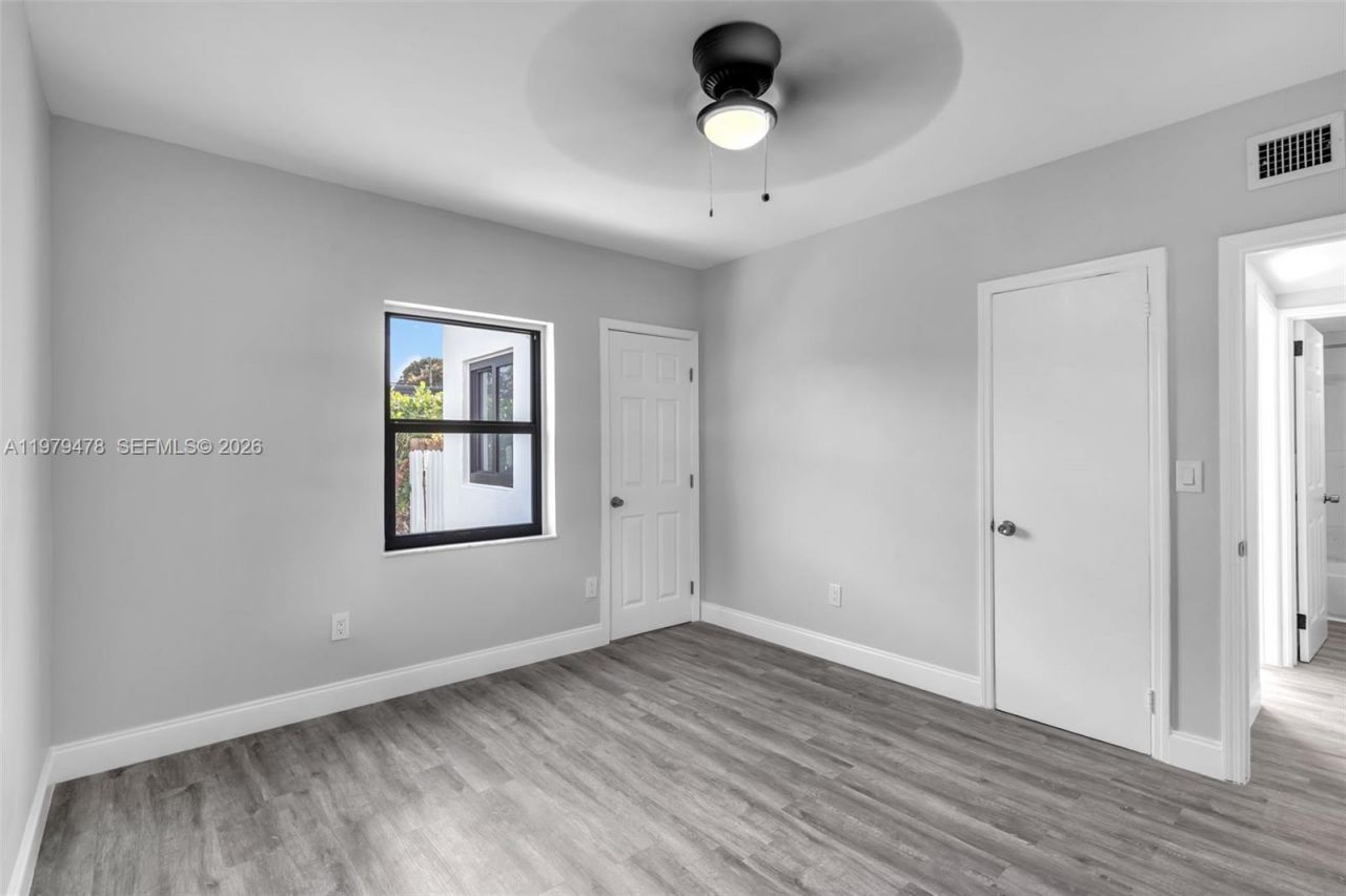 130 SW 31st Ct, Unit 1, Miami, FL 33135 Photo