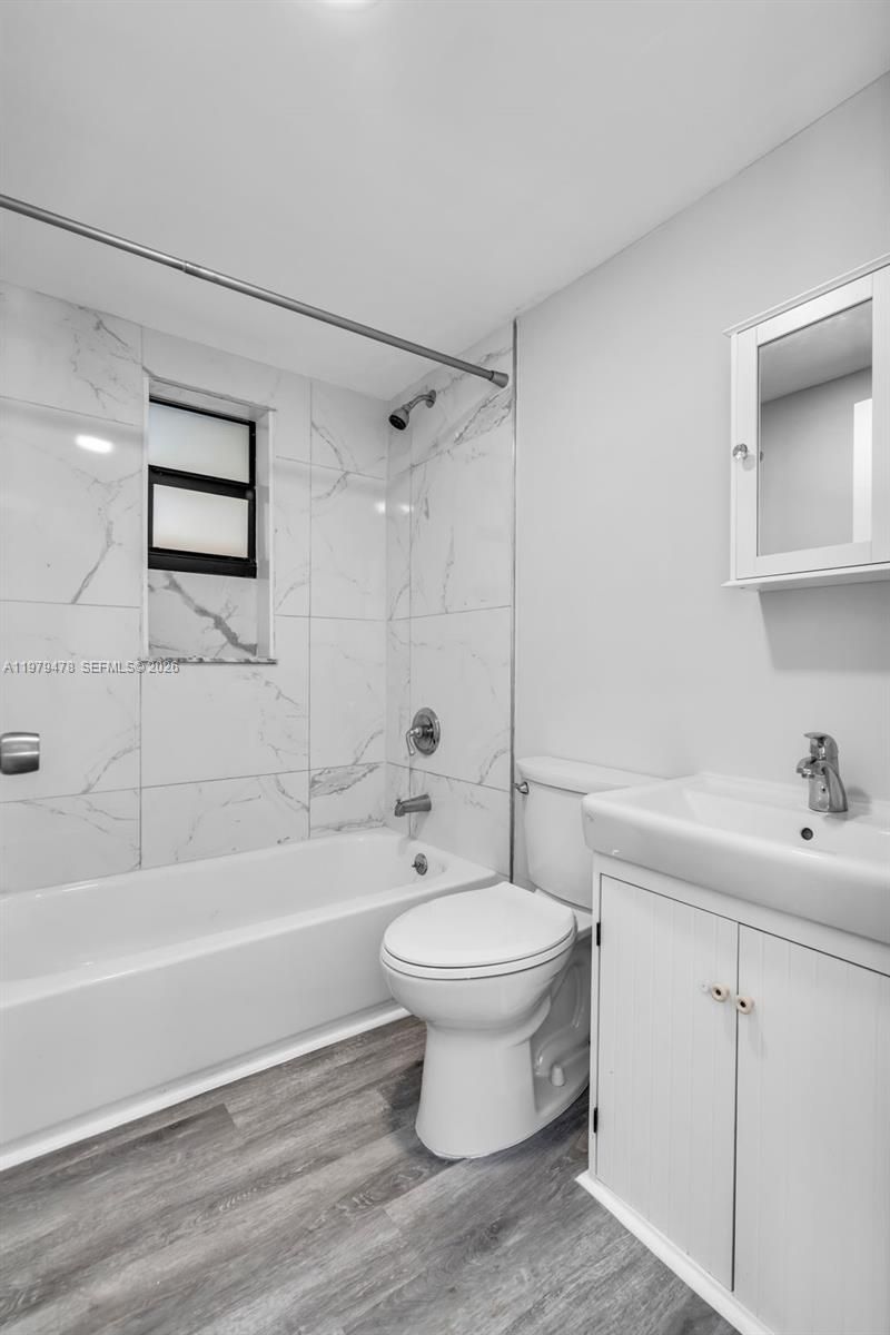 130 SW 31st Ct, Unit 1, Miami, FL 33135 Photo