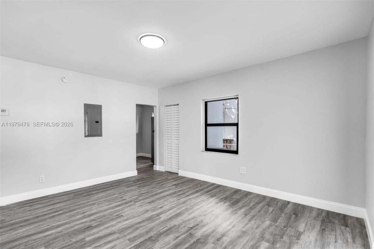 130 SW 31st Ct, Unit 1, Miami, FL 33135 Photo