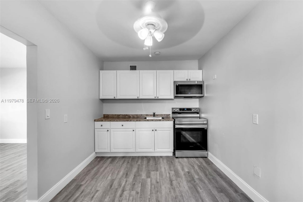 130 SW 31st Ct, Unit 1, Miami, FL 33135 Photo