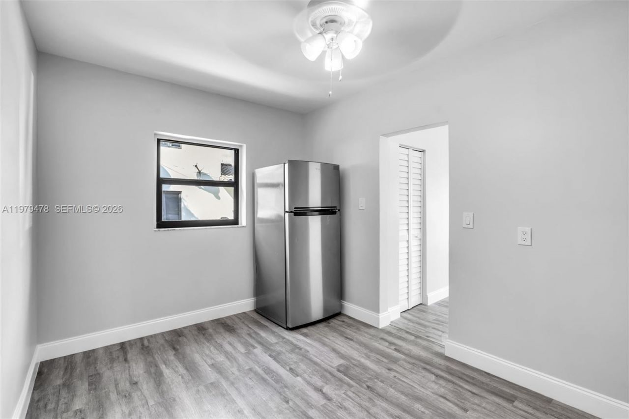 130 SW 31st Ct, Unit 1, Miami, FL 33135 Photo