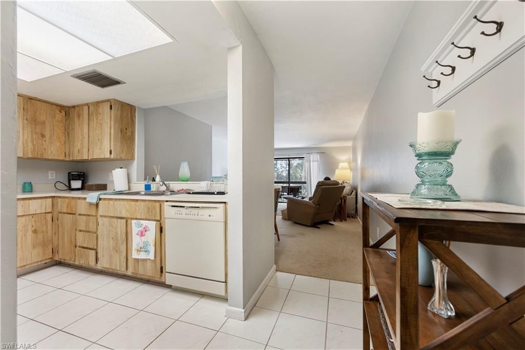 6142 Whiskey Creek Dr, Unit 603, Fort Myers, FL 33919 Photo