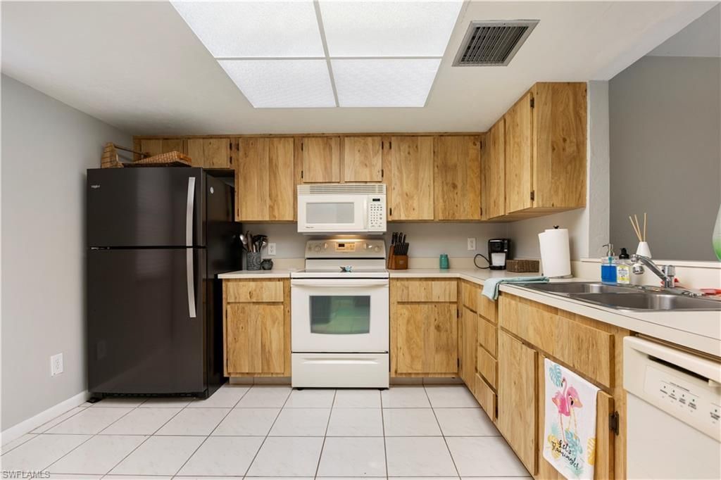 6142 Whiskey Creek Dr, Unit 603, Fort Myers, FL 33919 Photo