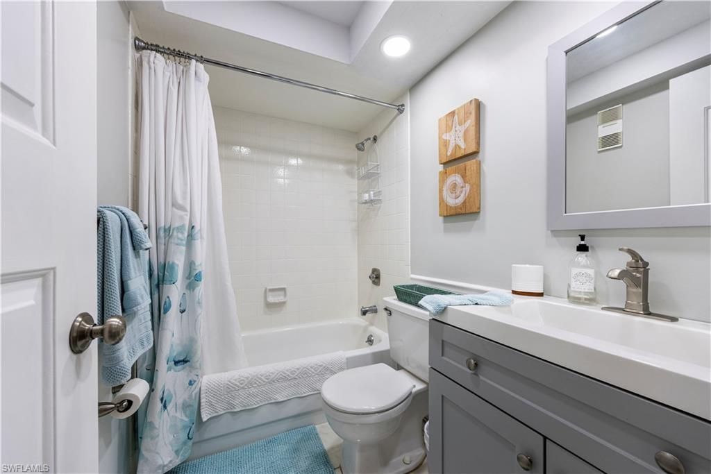 6142 Whiskey Creek Dr, Unit 603, Fort Myers, FL 33919 Photo