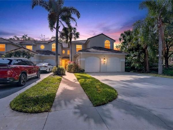 74 Silver Oaks CIR, Unit 9-103, NAPLES, FL 34119