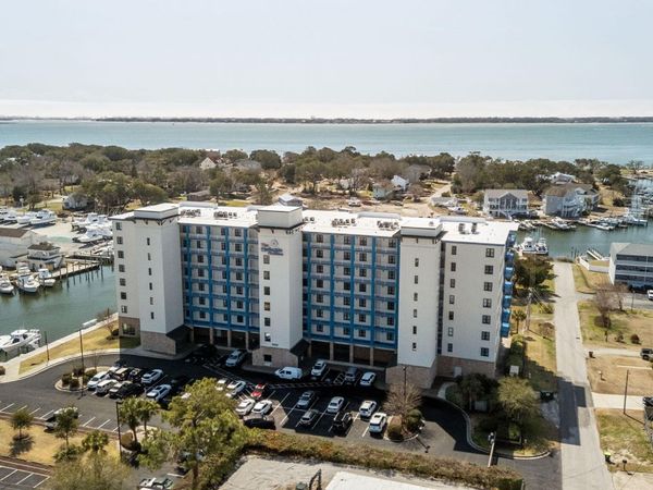 4425 Arendell Street, Unit 106, Morehead City, NC 28557