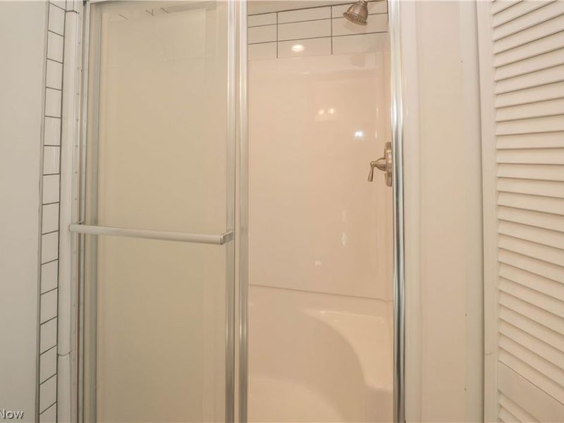 266 Hazelwood Avenue , Barberton, OH 44203 Photo 12