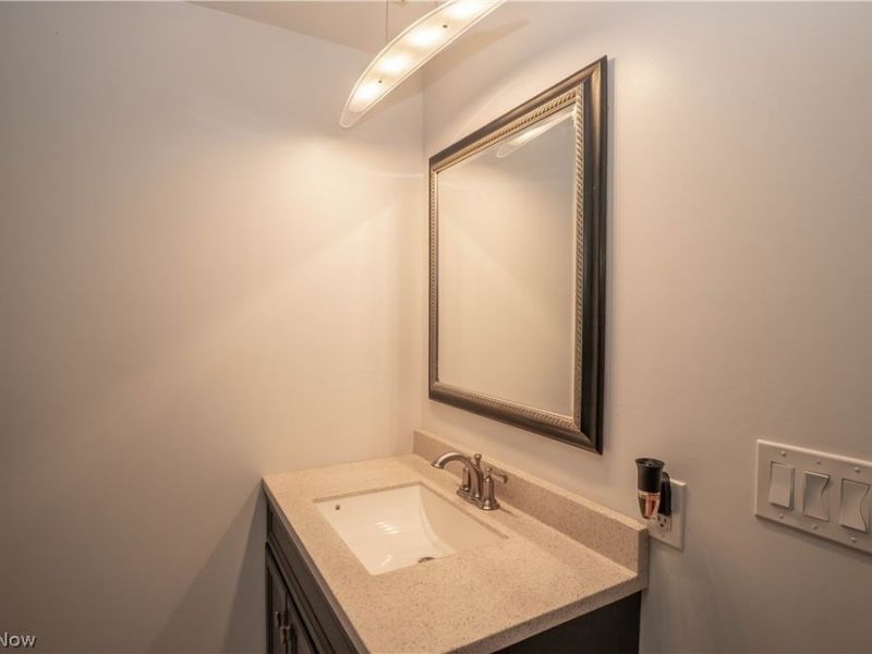 266 Hazelwood Avenue , Barberton, OH 44203 Photo 19