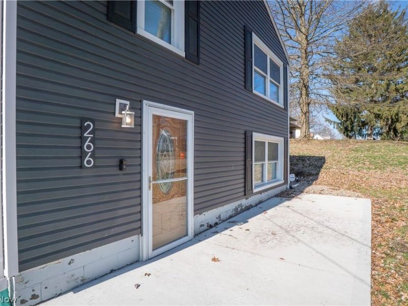 266 Hazelwood Avenue , Barberton, OH 44203 Photo 27