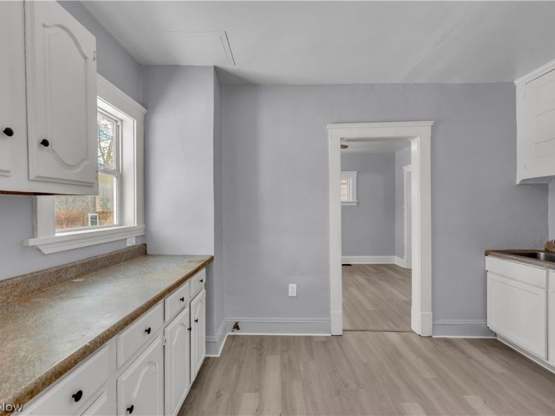 3937 W 22nd Street, Cleveland, OH 44109 Photo 12