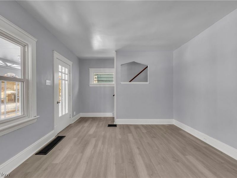 3937 W 22nd Street, Cleveland, OH 44109 Photo 9