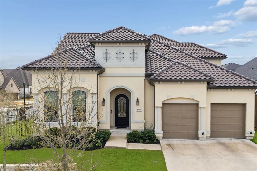 14201 Overlook Park Drive, Fort Worth, TX 76008 Main Photo