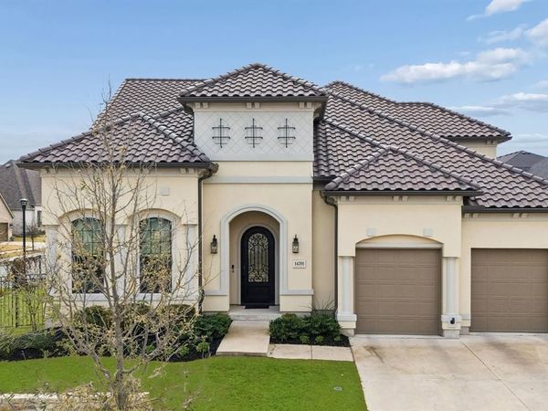 14201 Overlook Park Drive, Fort Worth, TX 76008