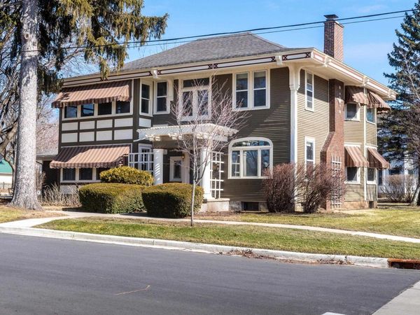 1004 E Main Street, Stoughton, WI 53589