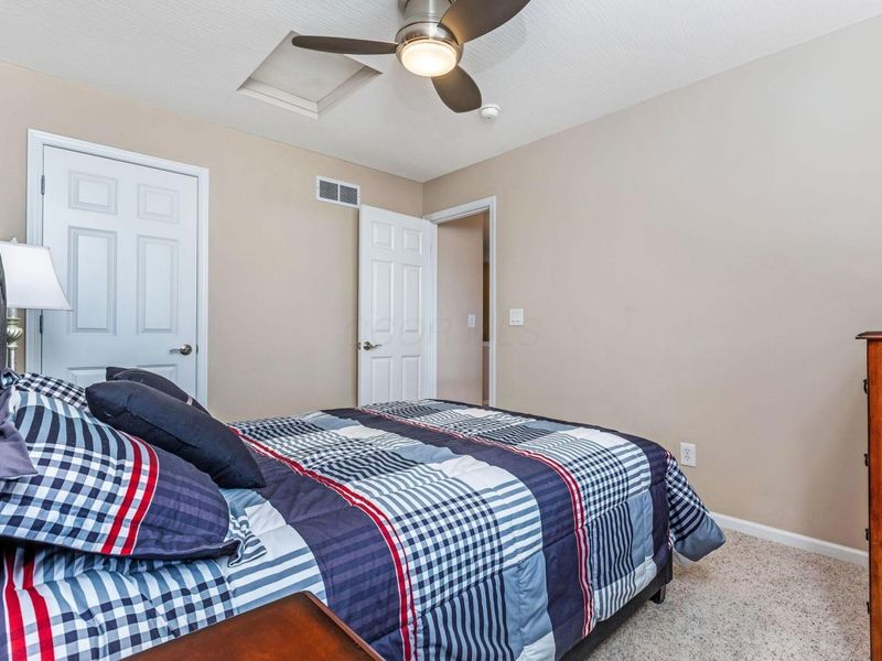 5861 Platinum Drive, Grove City, OH 43123 Photo 34