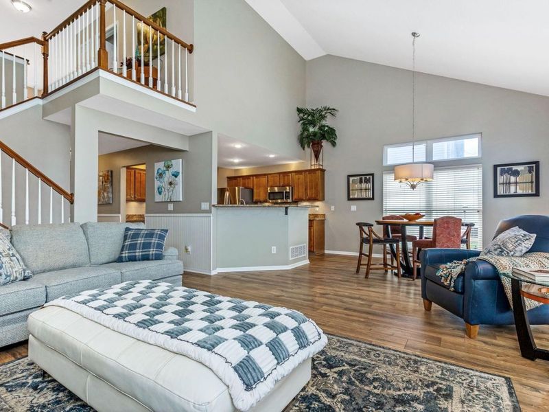 5861 Platinum Drive, Grove City, OH 43123 Photo 8