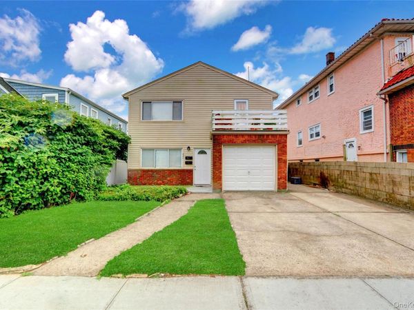 220 E Chester Street, Long Beach, NY 11561