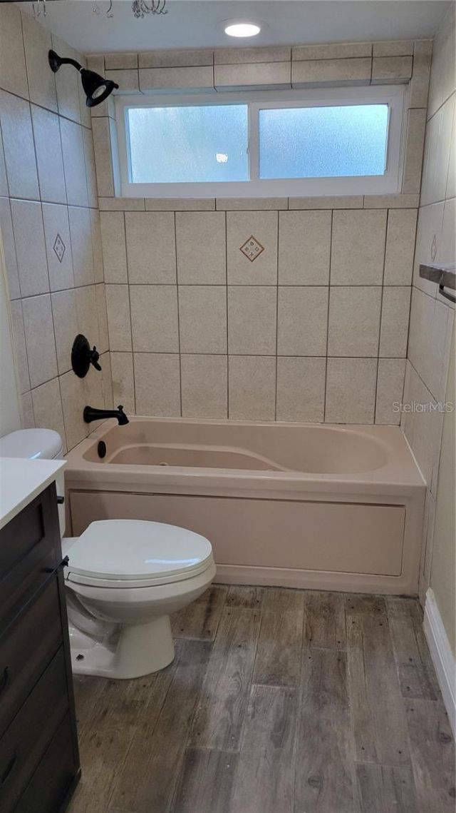 5619 Colonial Oaks Boulevard, Sarasota, FL 34232 Photo