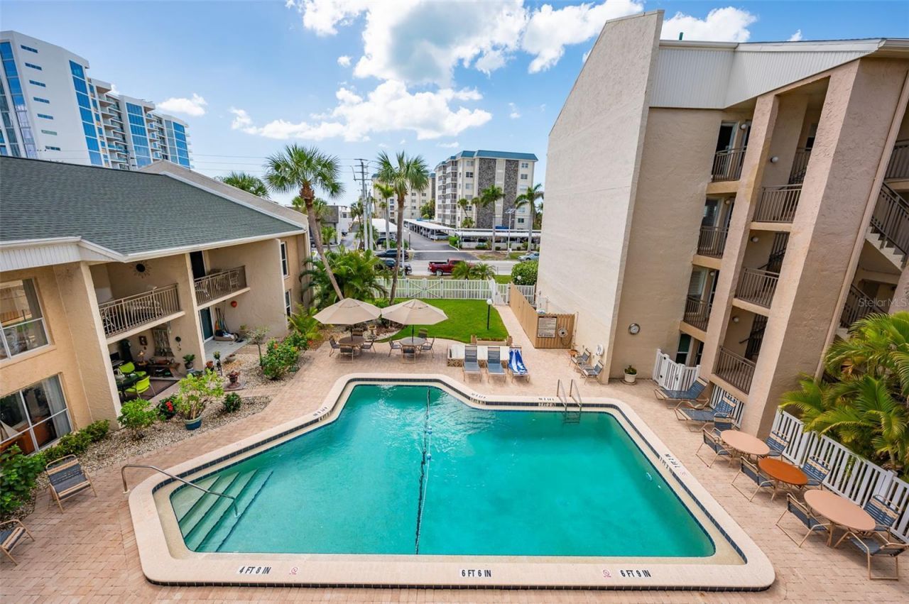 845 Benjamin Franklin Drive, Unit 302, Sarasota, FL 34236 Photo