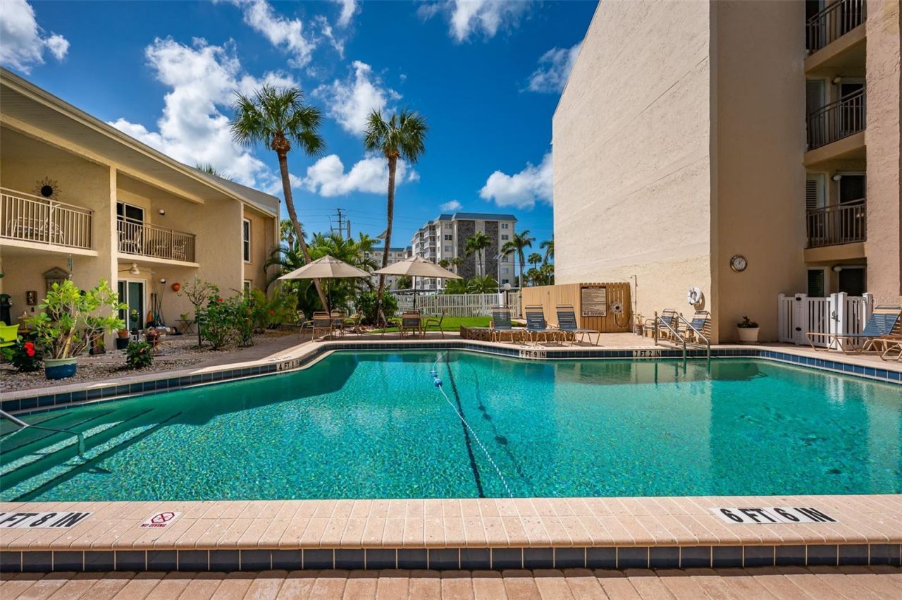 845 Benjamin Franklin Drive, Unit 302, Sarasota, FL 34236 Photo