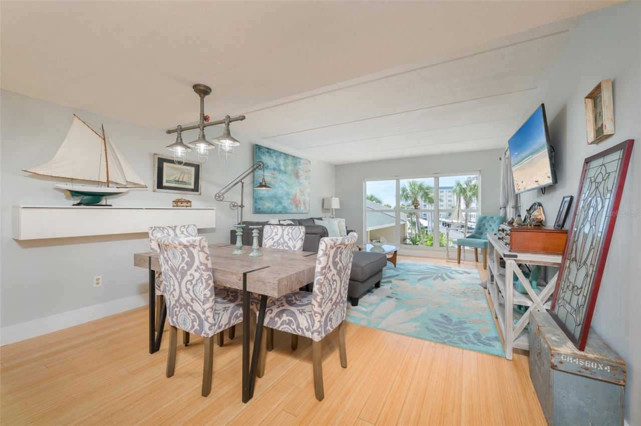 845 Benjamin Franklin Drive, Unit 302, Sarasota, FL 34236 Photo