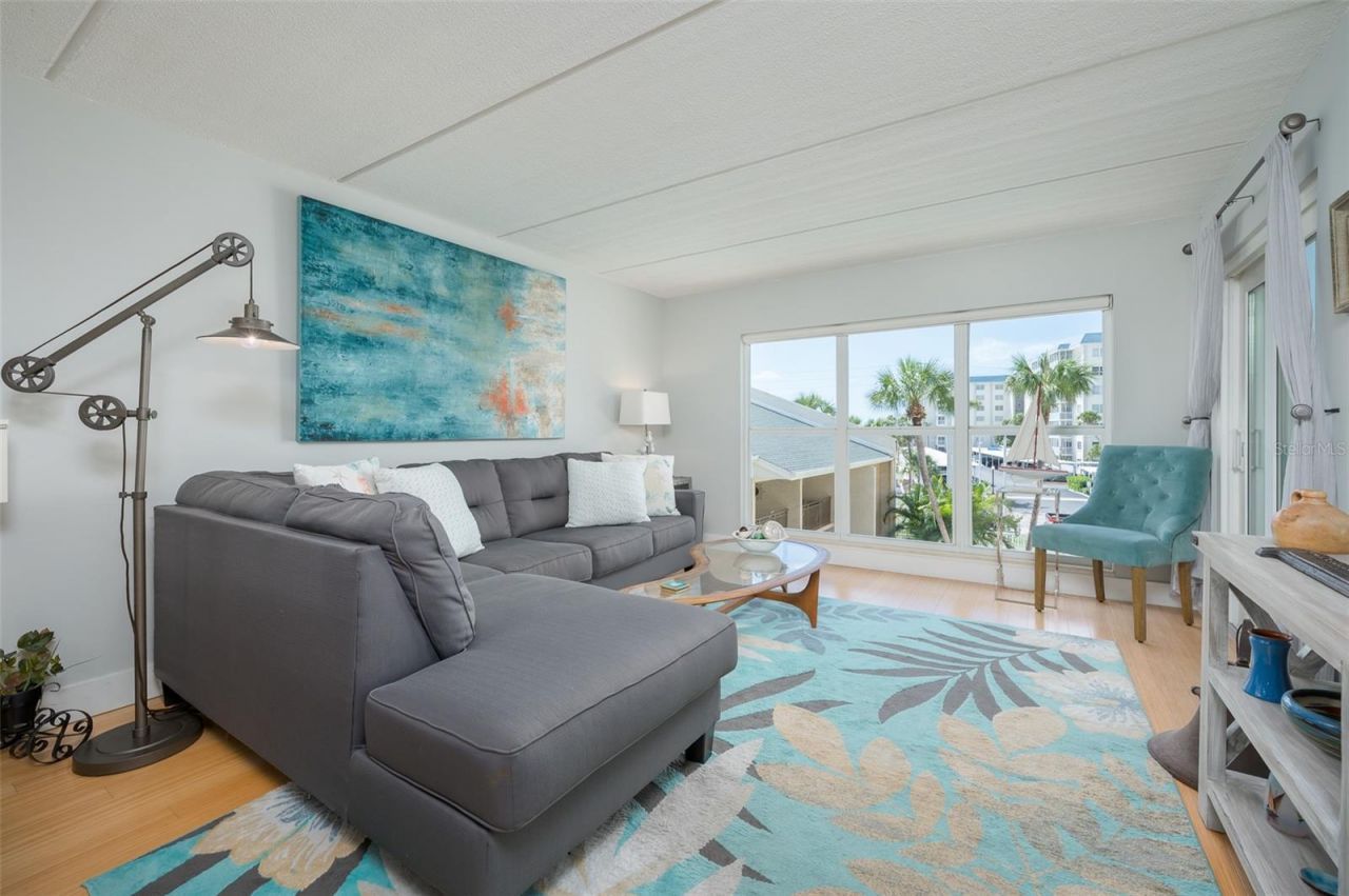845 Benjamin Franklin Drive, Unit 302, Sarasota, FL 34236 Photo
