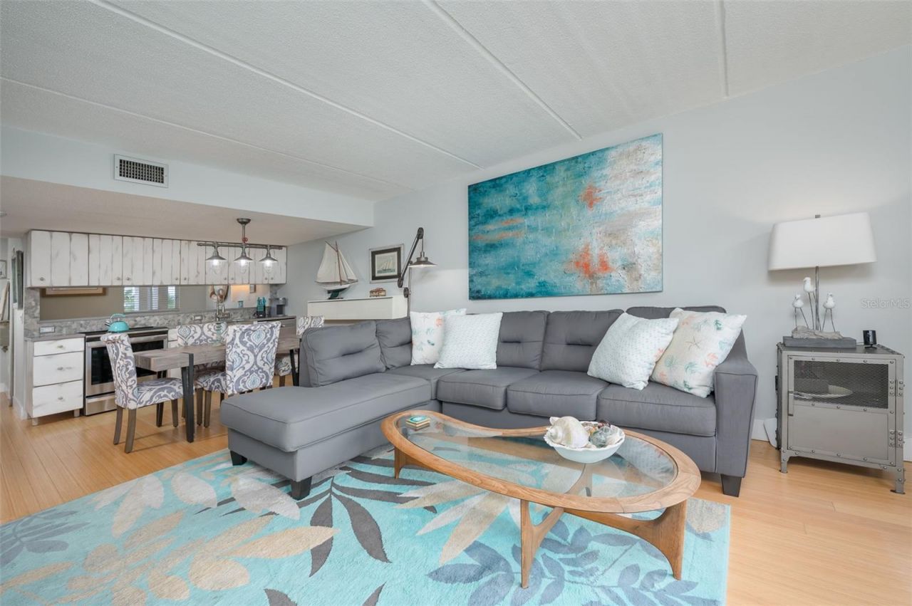 845 Benjamin Franklin Drive, Unit 302, Sarasota, FL 34236 Photo