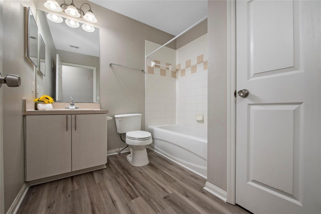 6548 Swissco Drive , Unit 622, Orlando, FL 32822 Photo