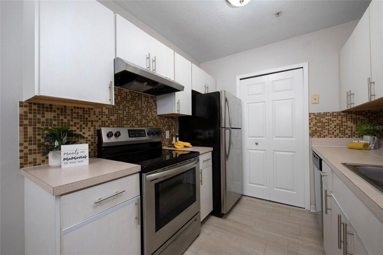 6548 Swissco Drive , Unit 622, Orlando, FL 32822 Photo