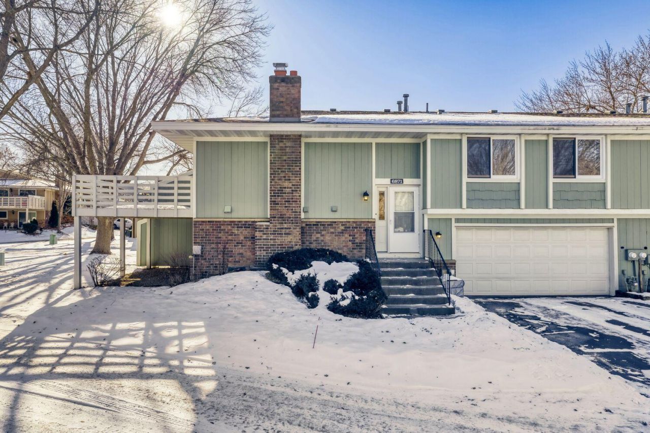 6871 Macbeth Court, Woodbury, MN 55125 Main Photo