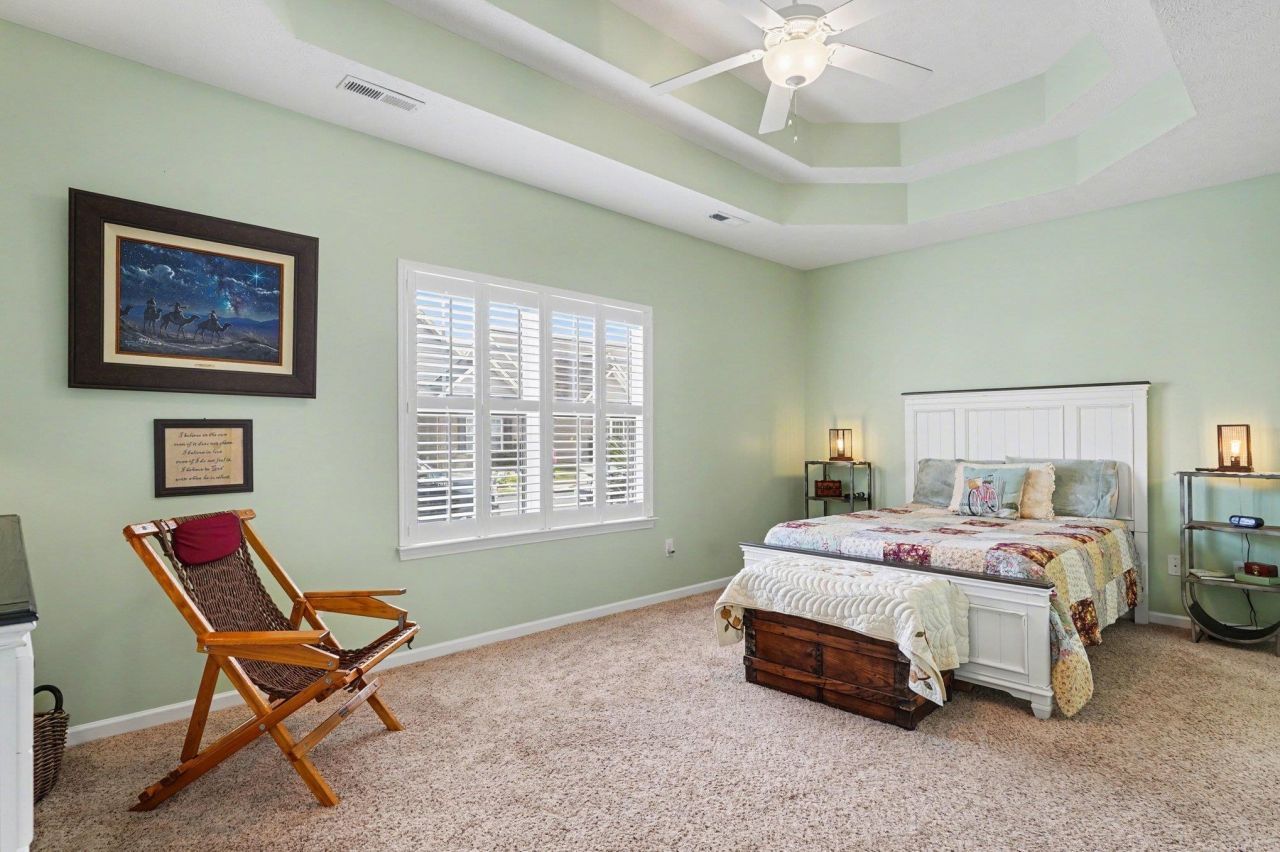 284 Archdale St. Photo 11