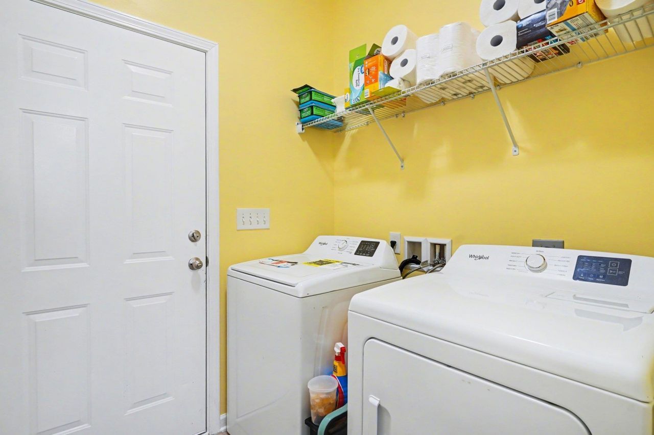 284 Archdale St. Photo 21