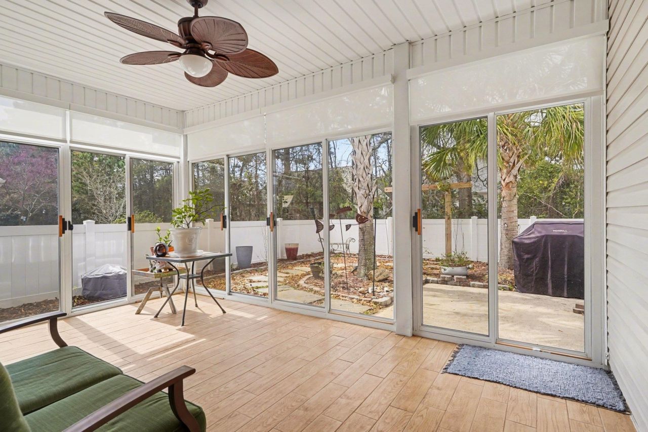 284 Archdale St. Photo 22