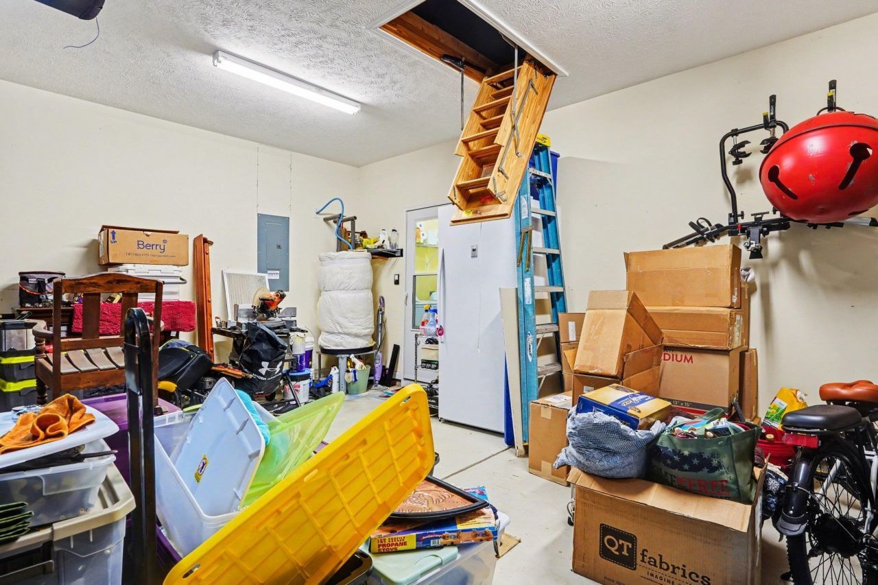 284 Archdale St. Photo 27