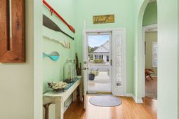 284 Archdale St. photo 4