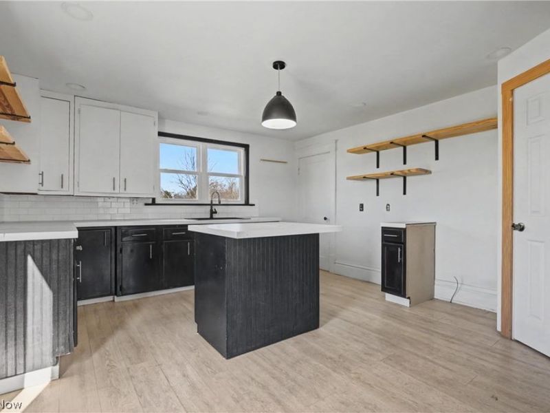 2775 S Bandy Road , Alliance, OH 44601 Photo 4