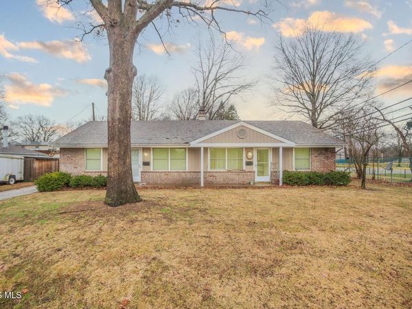 5665 Cowan Street , Toledo, OH 43613