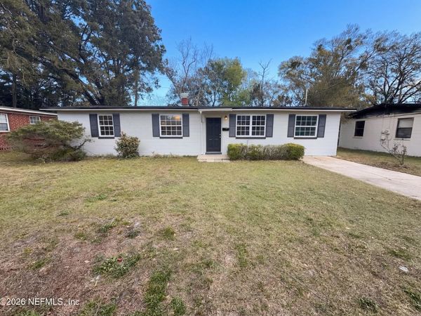 2225 GREEN OAK Drive, Jacksonville, FL 32211