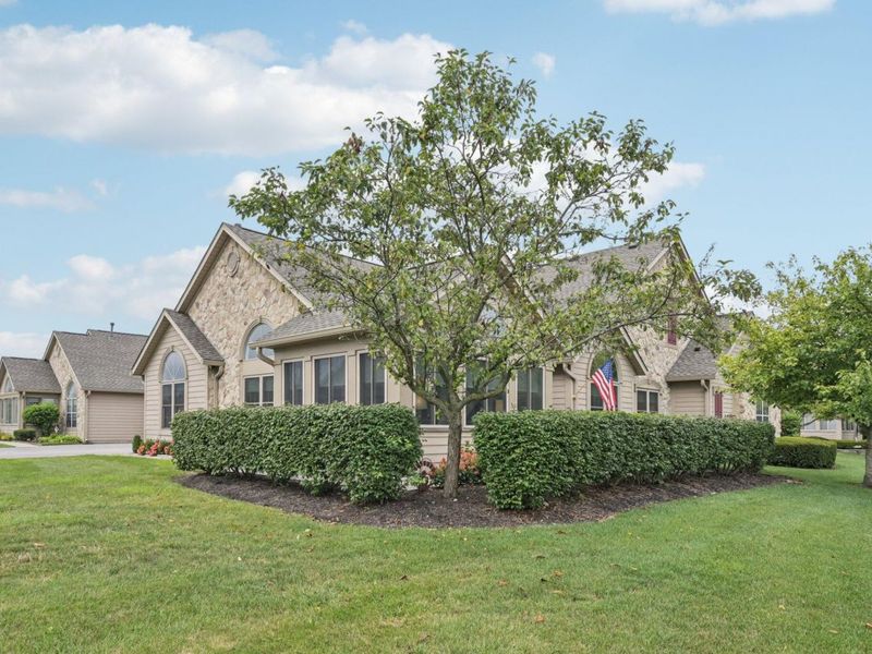 3702 Stoneway Point, Powell, OH 43065 Photo 2