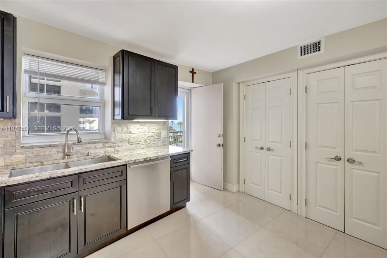 4100 Galt Ocean Dr , Unit 307, Fort Lauderdale, FL 33308 Photo