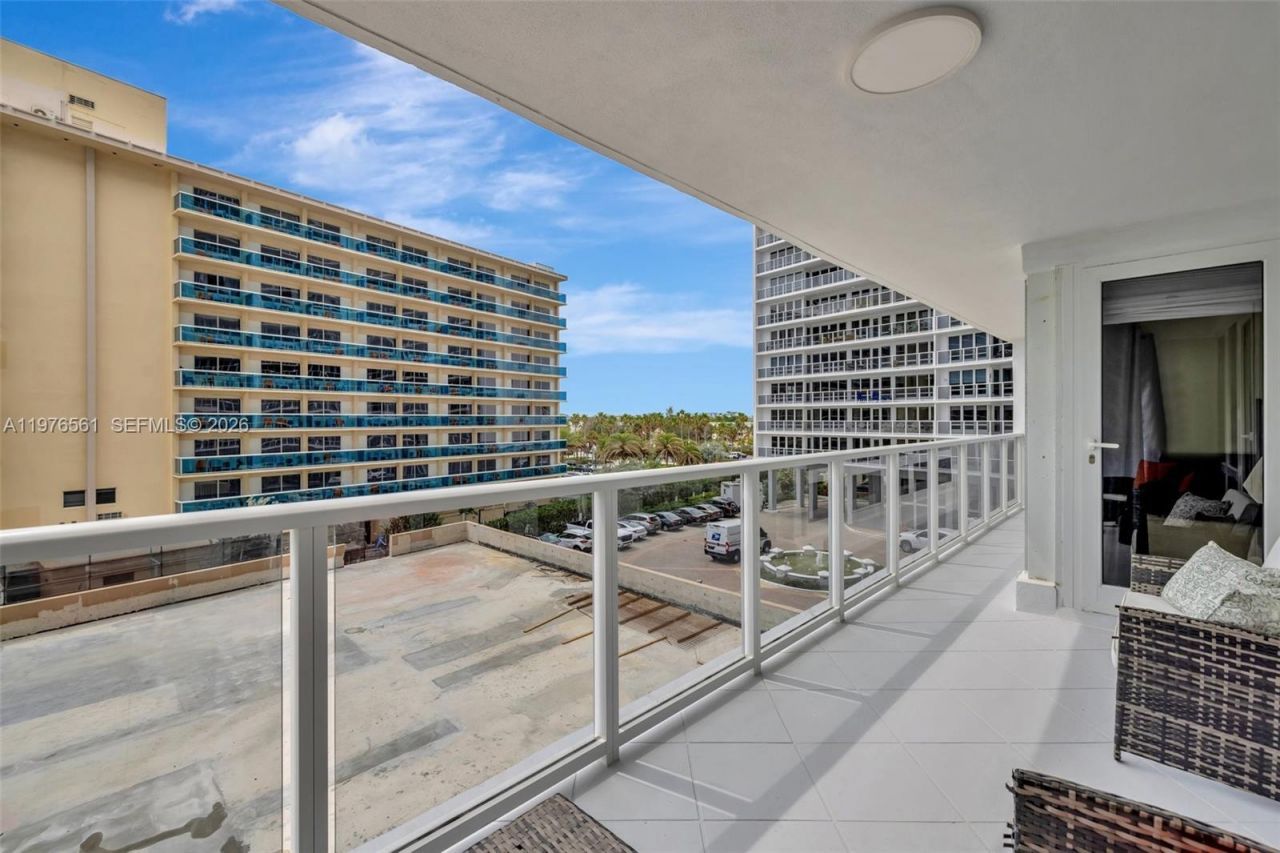 4100 Galt Ocean Dr , Unit 307, Fort Lauderdale, FL 33308 Photo